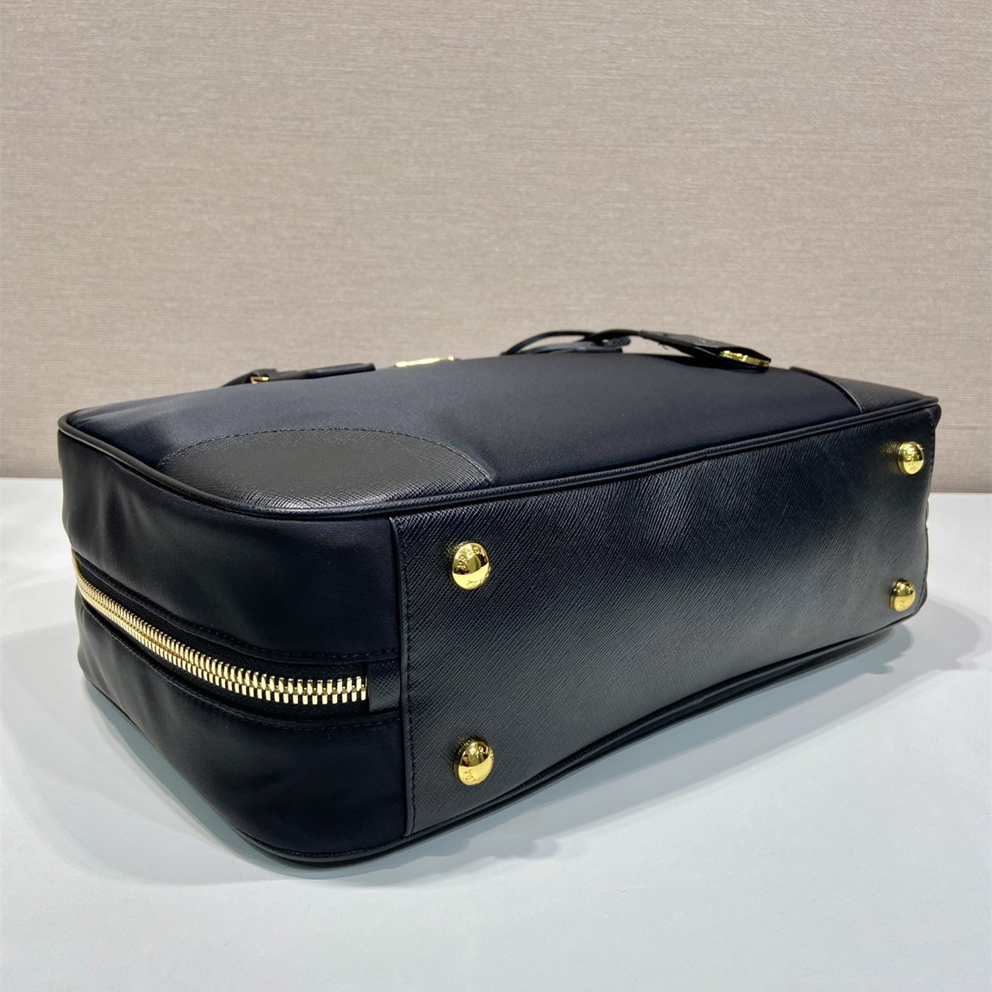 高仿Prada*ReEdition系列手提袋1BB114大號黑色免檢版