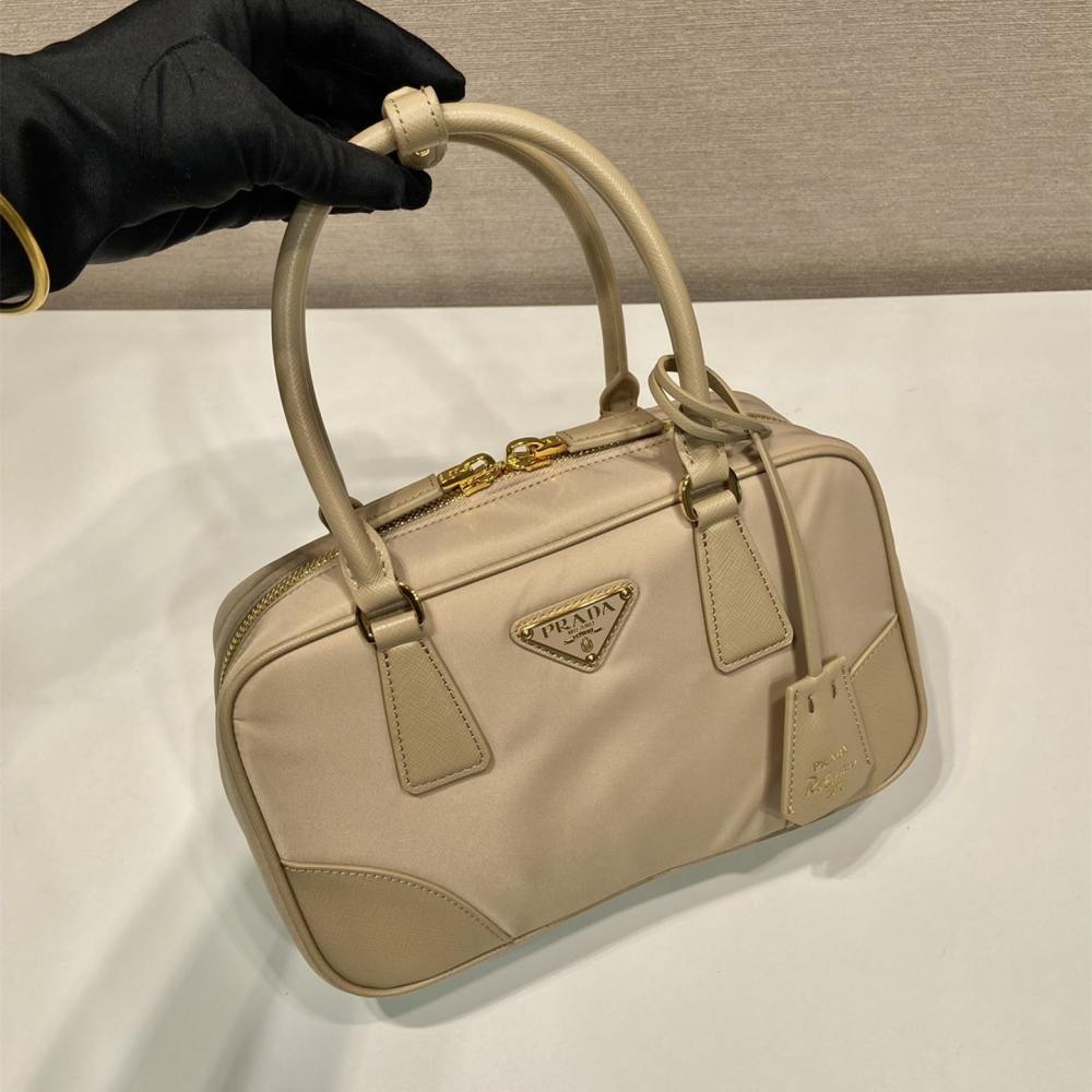 高仿Prada**ReEdition系列手提袋1BB121小號卡其免檢版