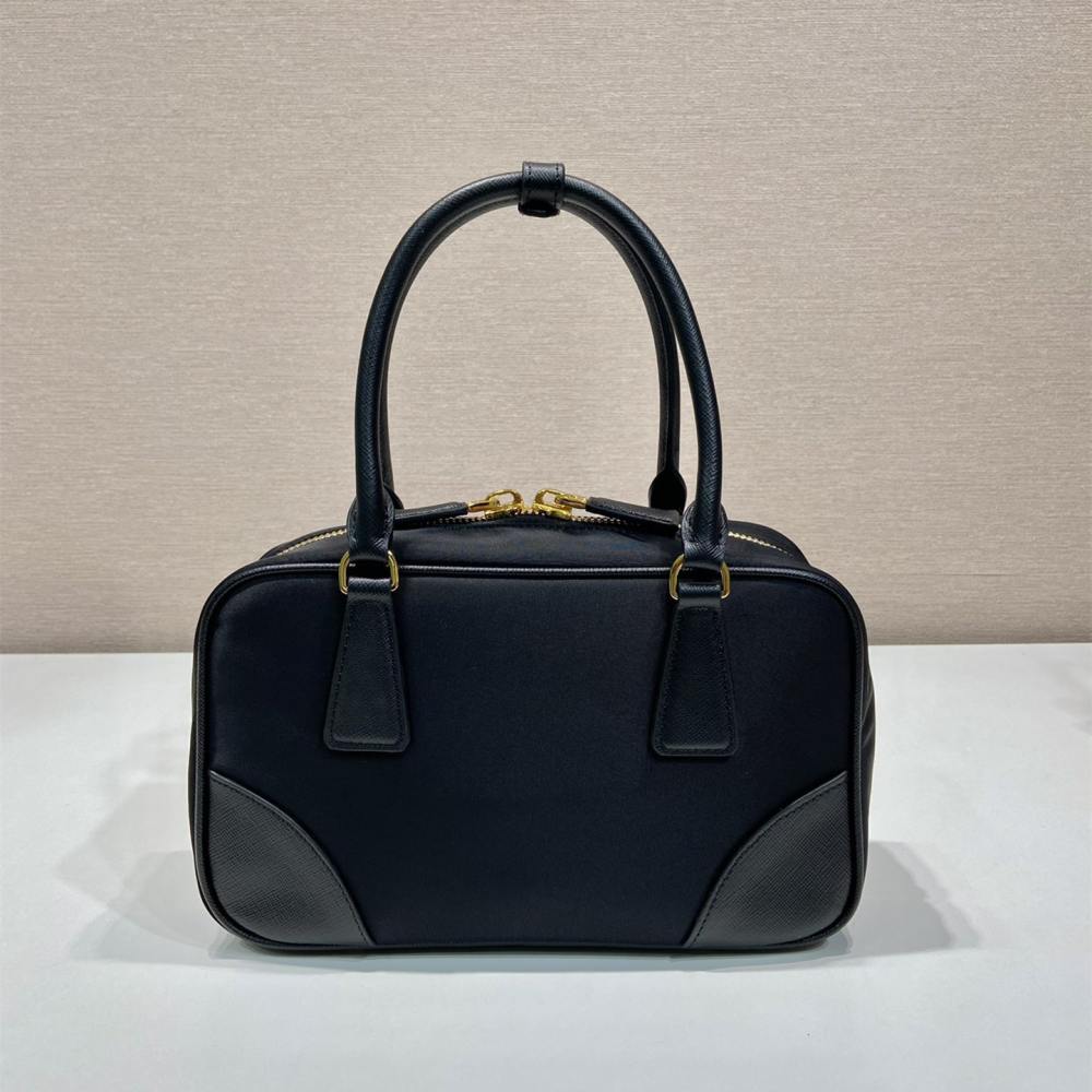 高仿Prada*ReEdition系列手提袋1BB121小號黑色免檢版