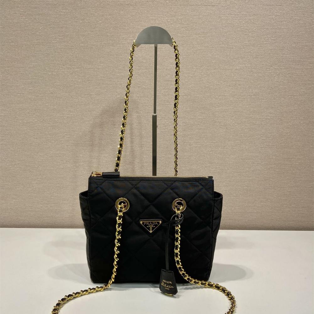高仿Prada*ReEdition系列中古袋1BG468黑色免檢版