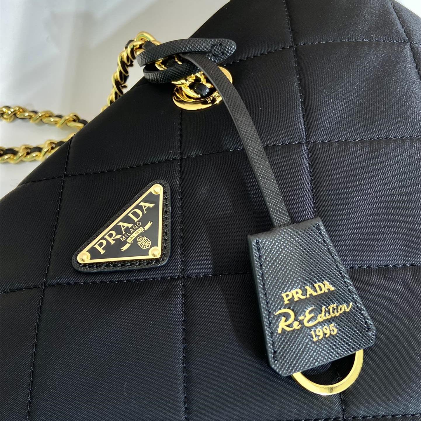 高仿Prada*ReEdition系列中古袋1BG467大號免檢版