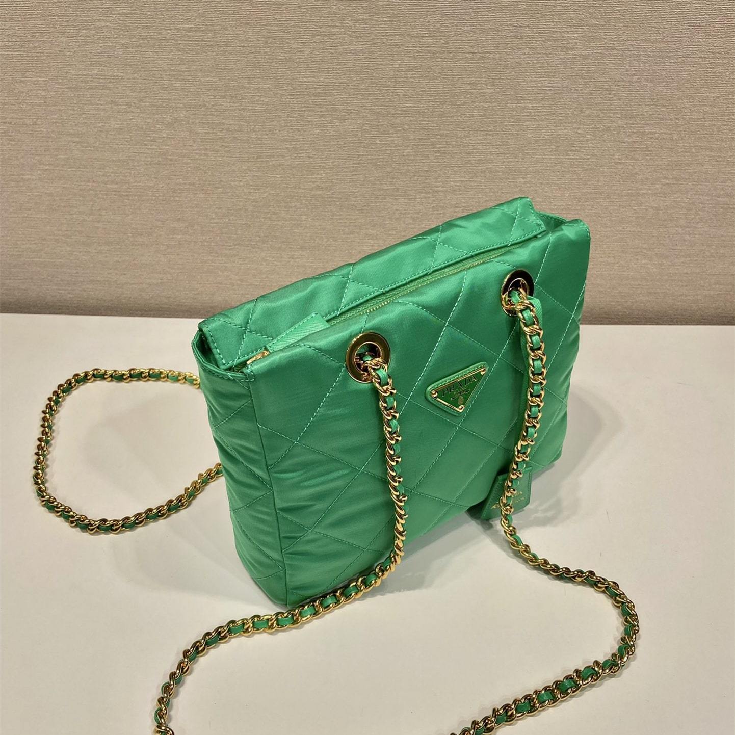高仿Prada*ReEdition系列中古袋1BG468綠色免檢版