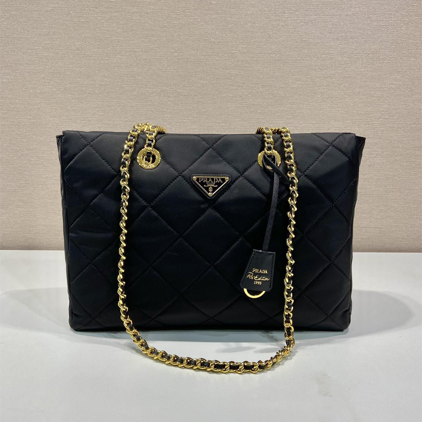 高仿Prada*ReEdition系列中古袋1BG467大號免檢版