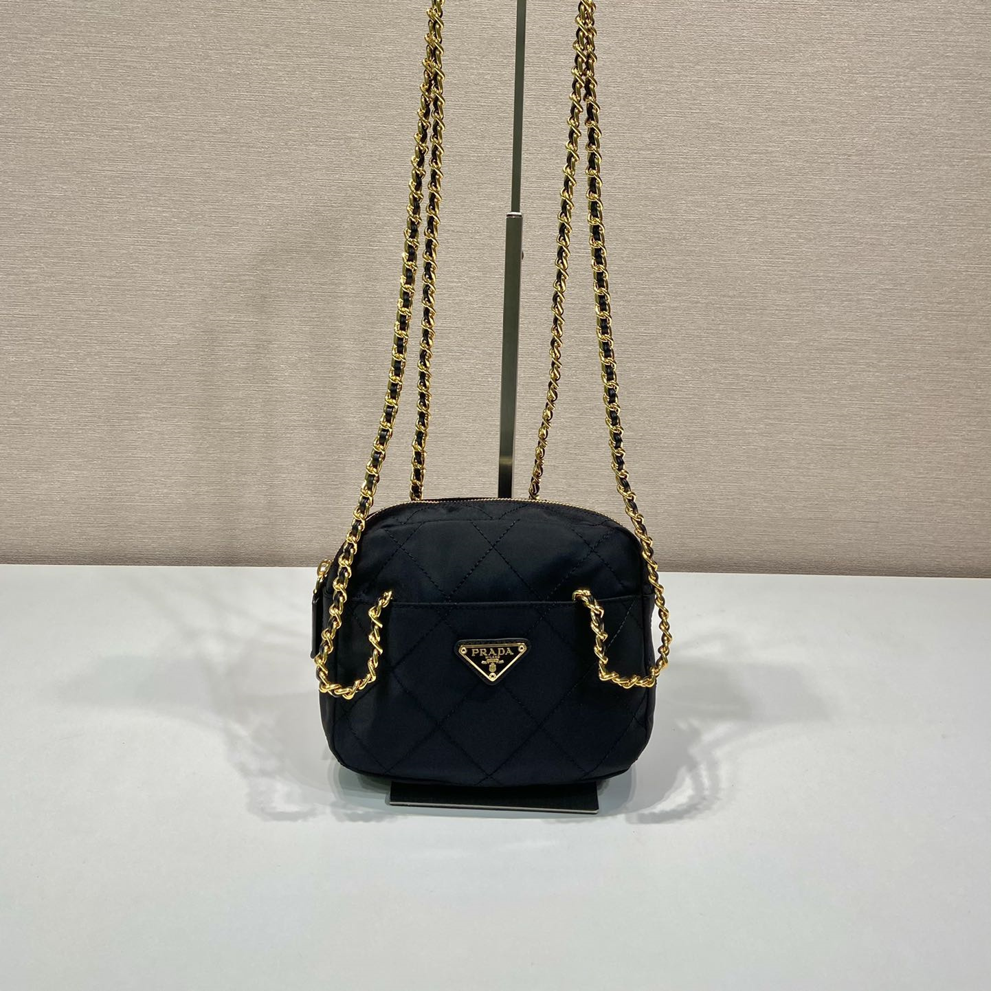 高仿Prada中古單肩包1BD632黑色免檢版