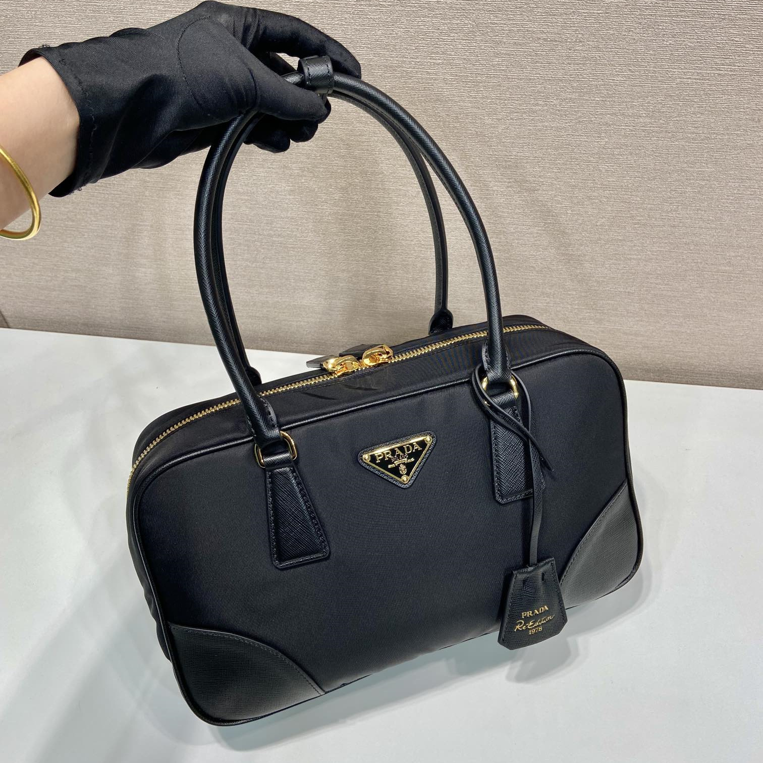 高仿Prada*ReEdition系列手提袋1BB115大號黑免檢版