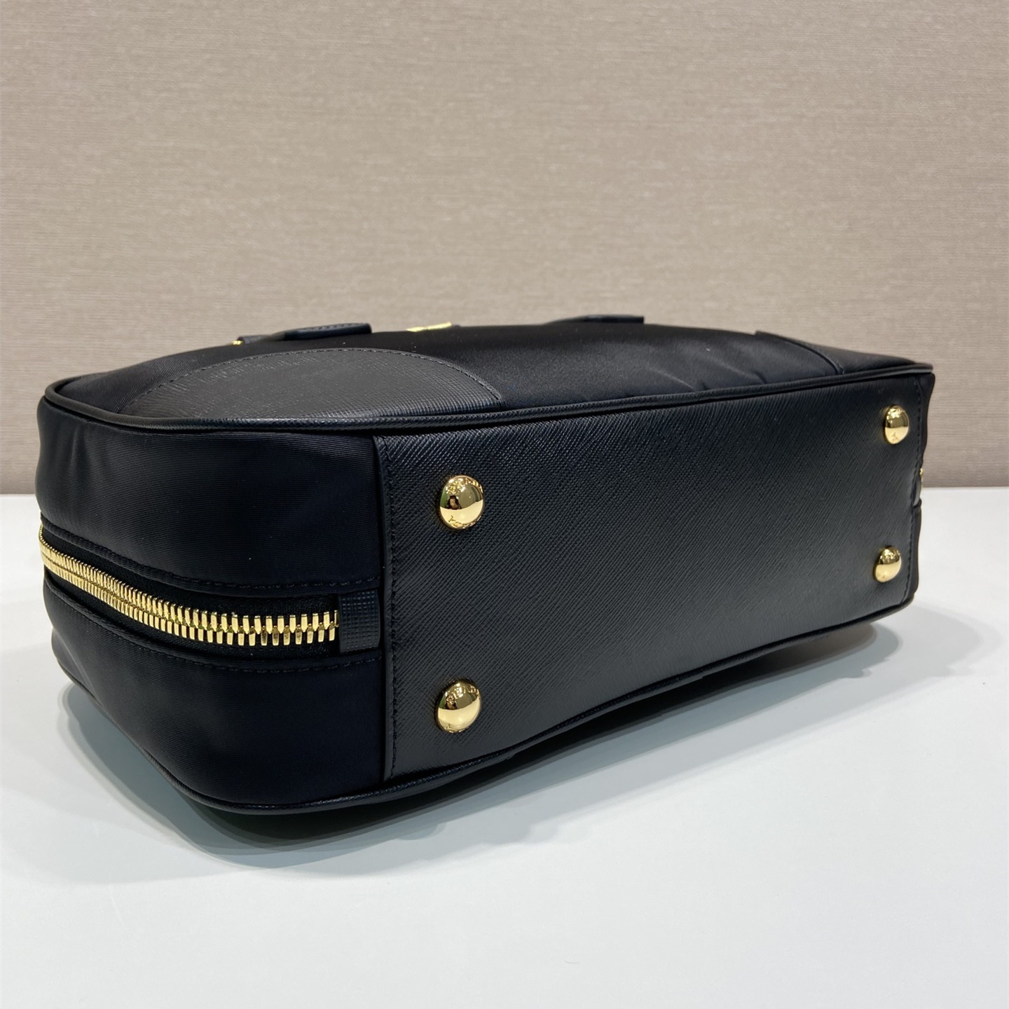 高仿Prada*ReEdition系列手提袋1BB115大號黑免檢版