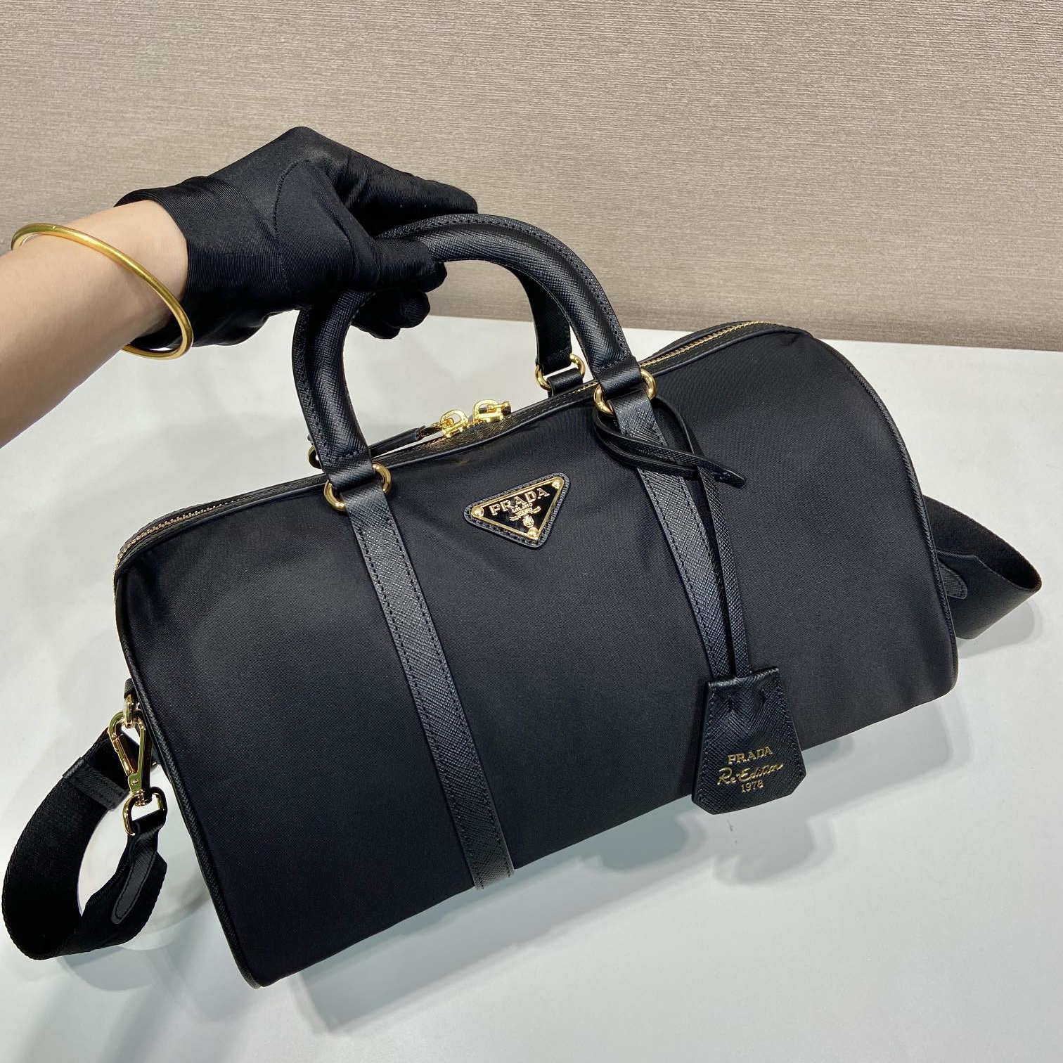 高仿Prada*ReEdition系列手提包1BB233黑色免檢版