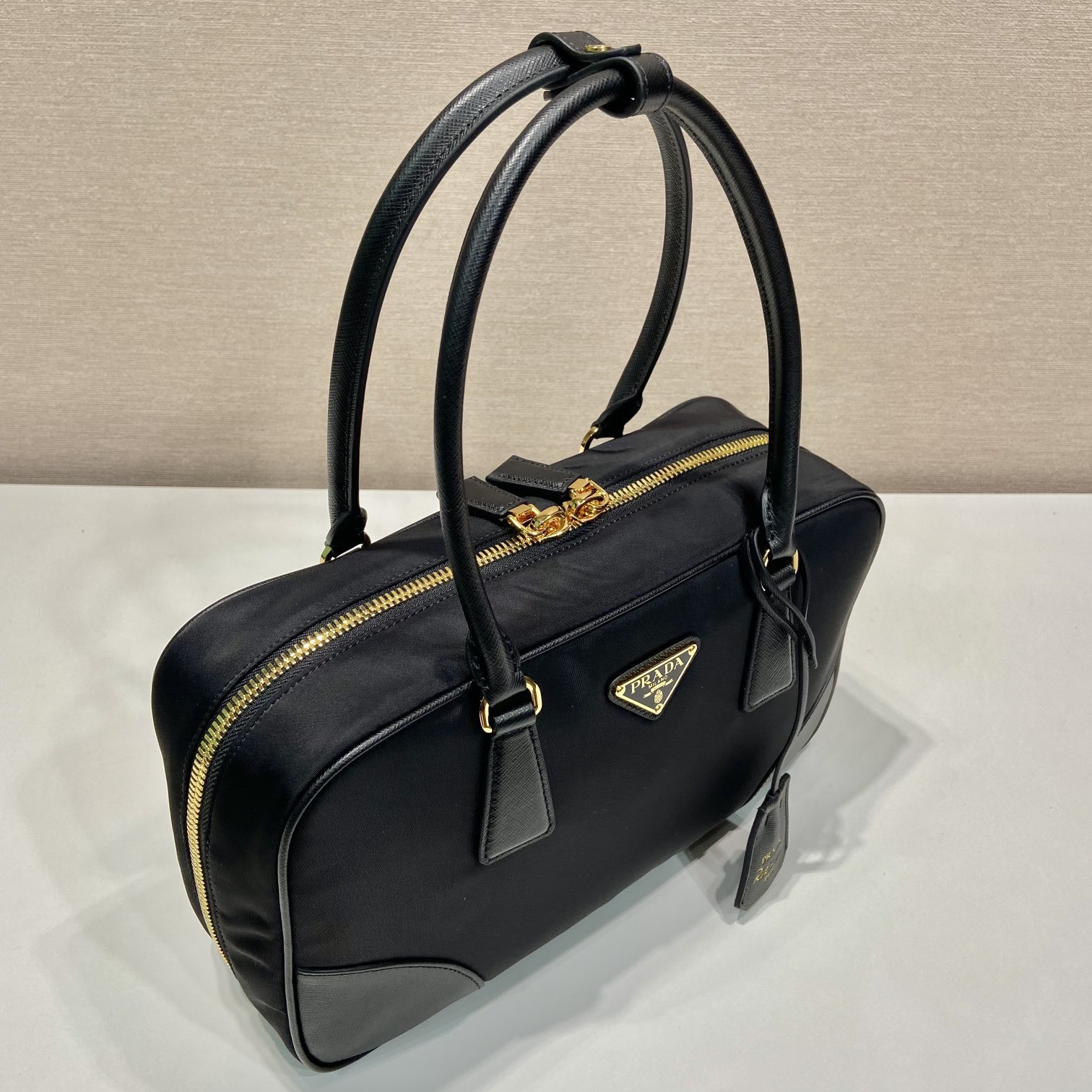 高仿Prada*ReEdition系列手提袋1BB115大號黑免檢版