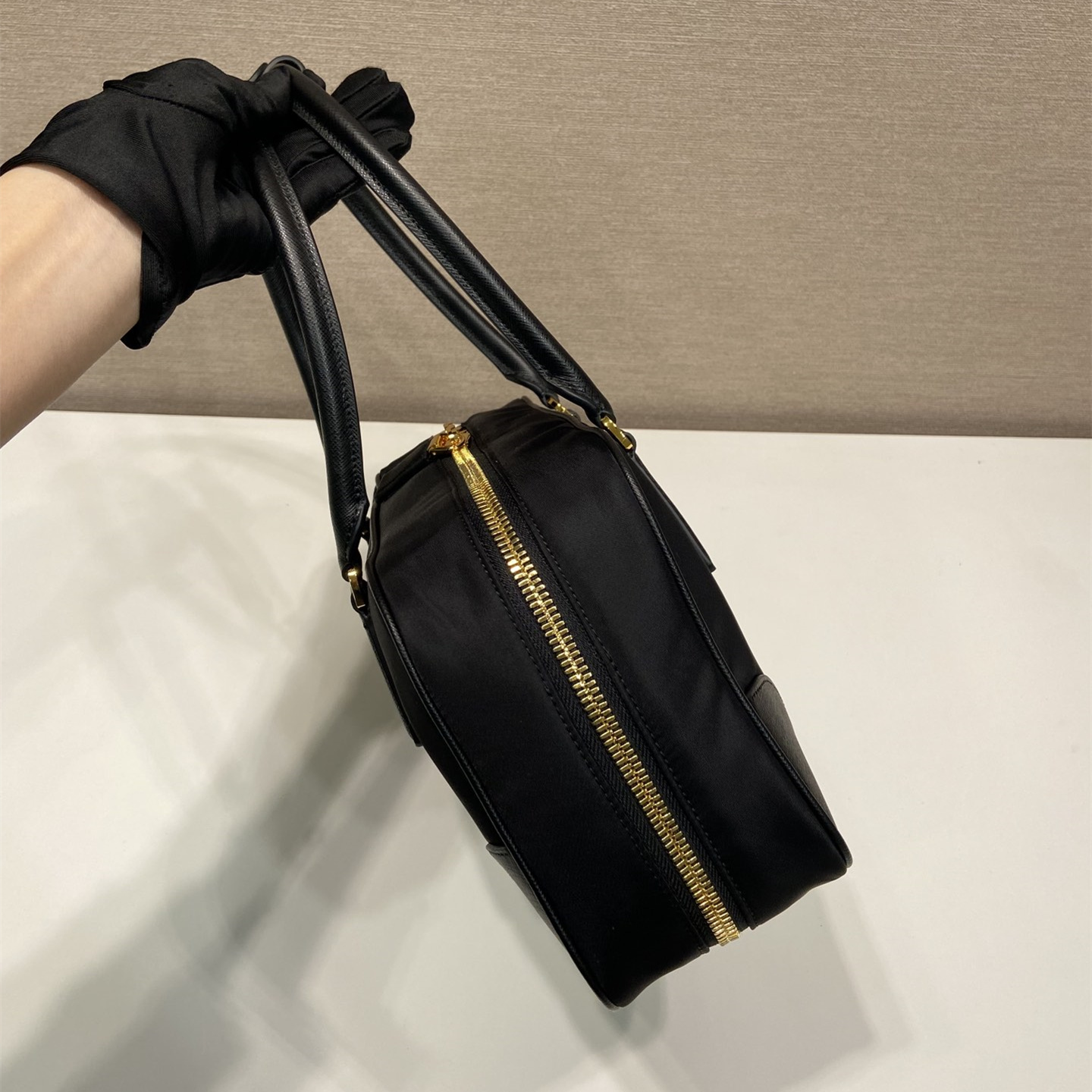 高仿Prada*ReEdition系列手提袋1BB115大號黑免檢版