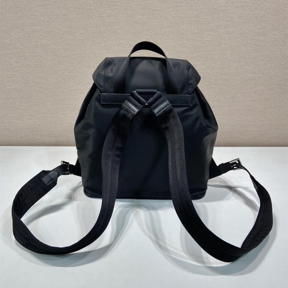 高仿Prada中古背包1BZ832黑色免檢版