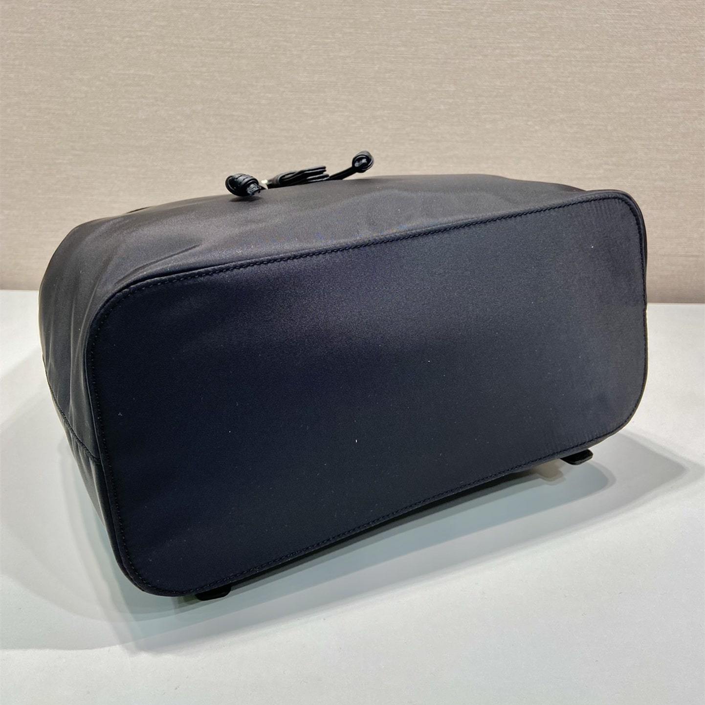 高仿Prada中古背包1BZ830黑色大號免檢版