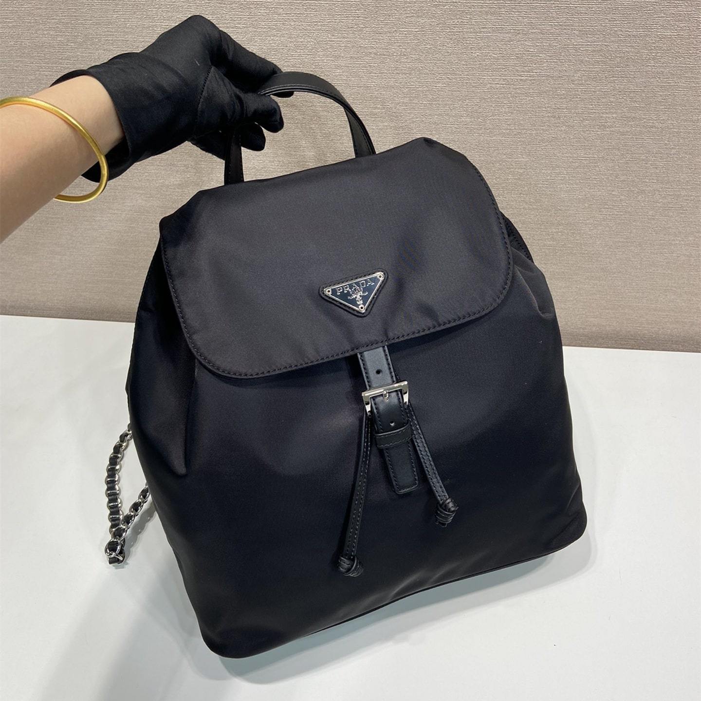 高仿Prada中古背包1BZ830黑色大號免檢版