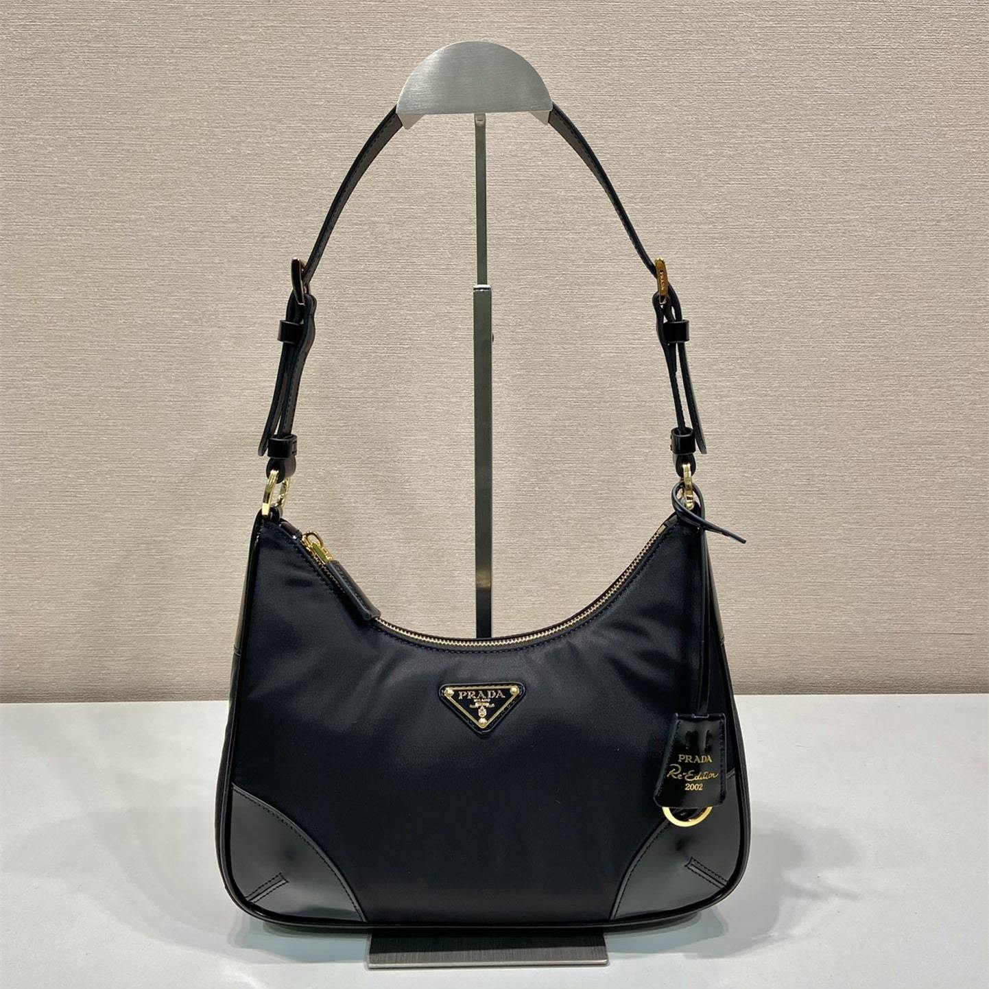 高仿Prada*Re-Edition系列1BC214腋下包免檢版