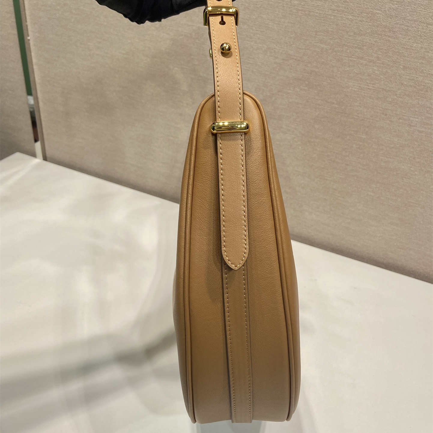 高仿Prada*Moon手袋系列1BC212大號焦糖色免檢版