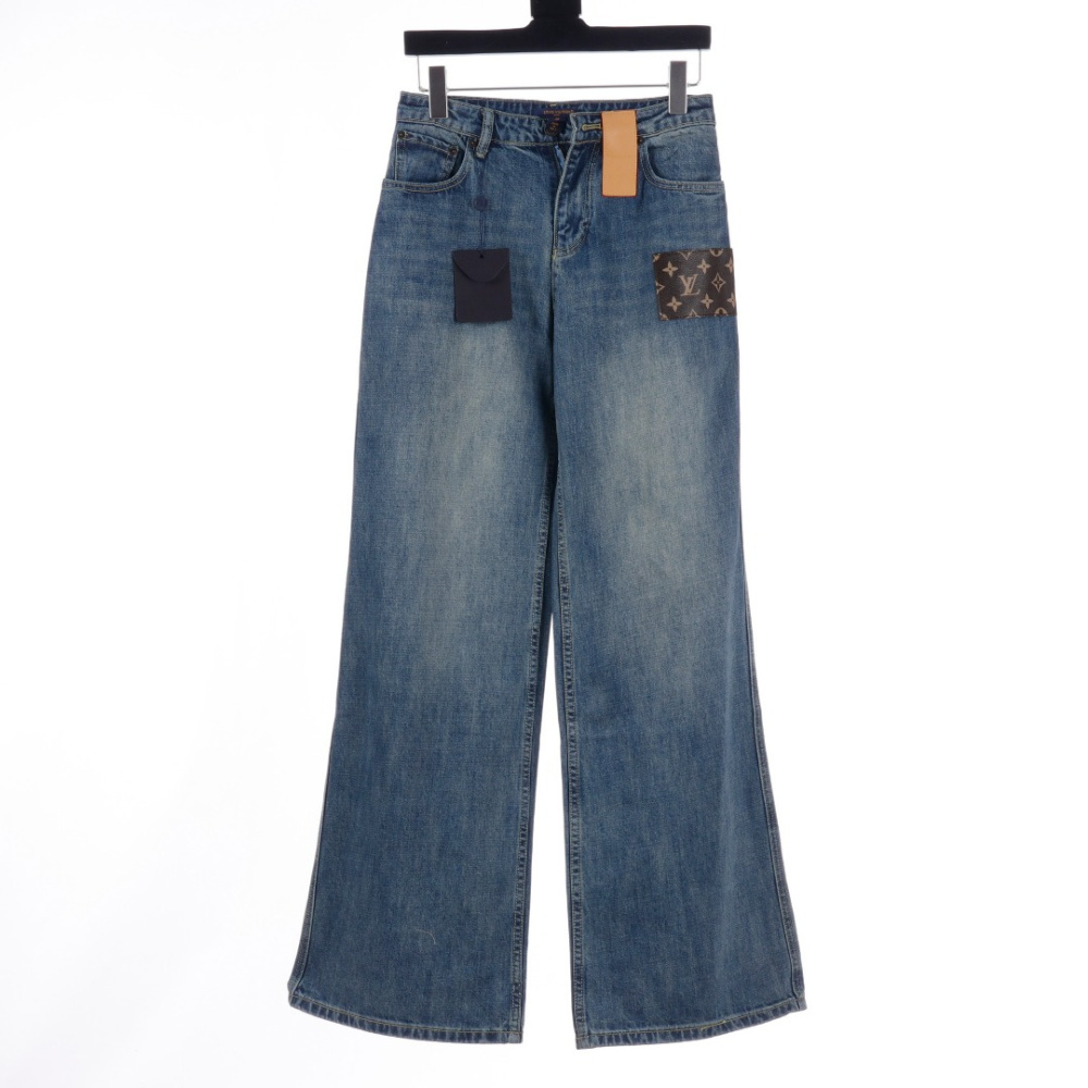 高仿LV*SS23系列1ACD65丹寧牛仔喇叭褲