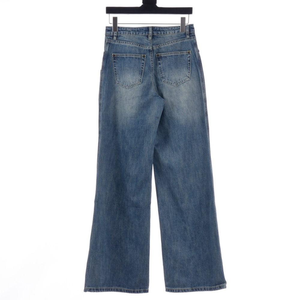 高仿LV*SS23系列1ACD65丹寧牛仔喇叭褲