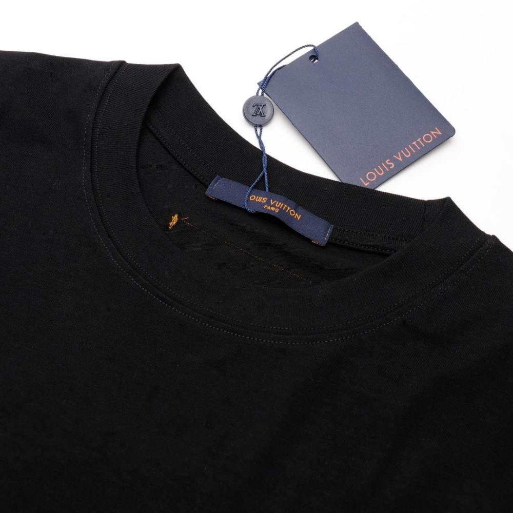 高仿LV*SS24系列1AFR007雙面人小丑短袖黑色