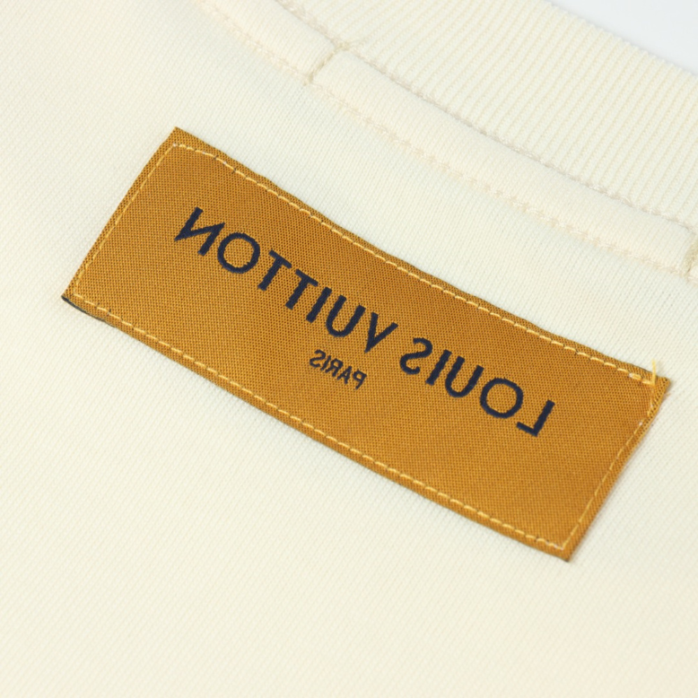 高仿LV*1AFR0019小藍花刺繡字母短袖米黃色