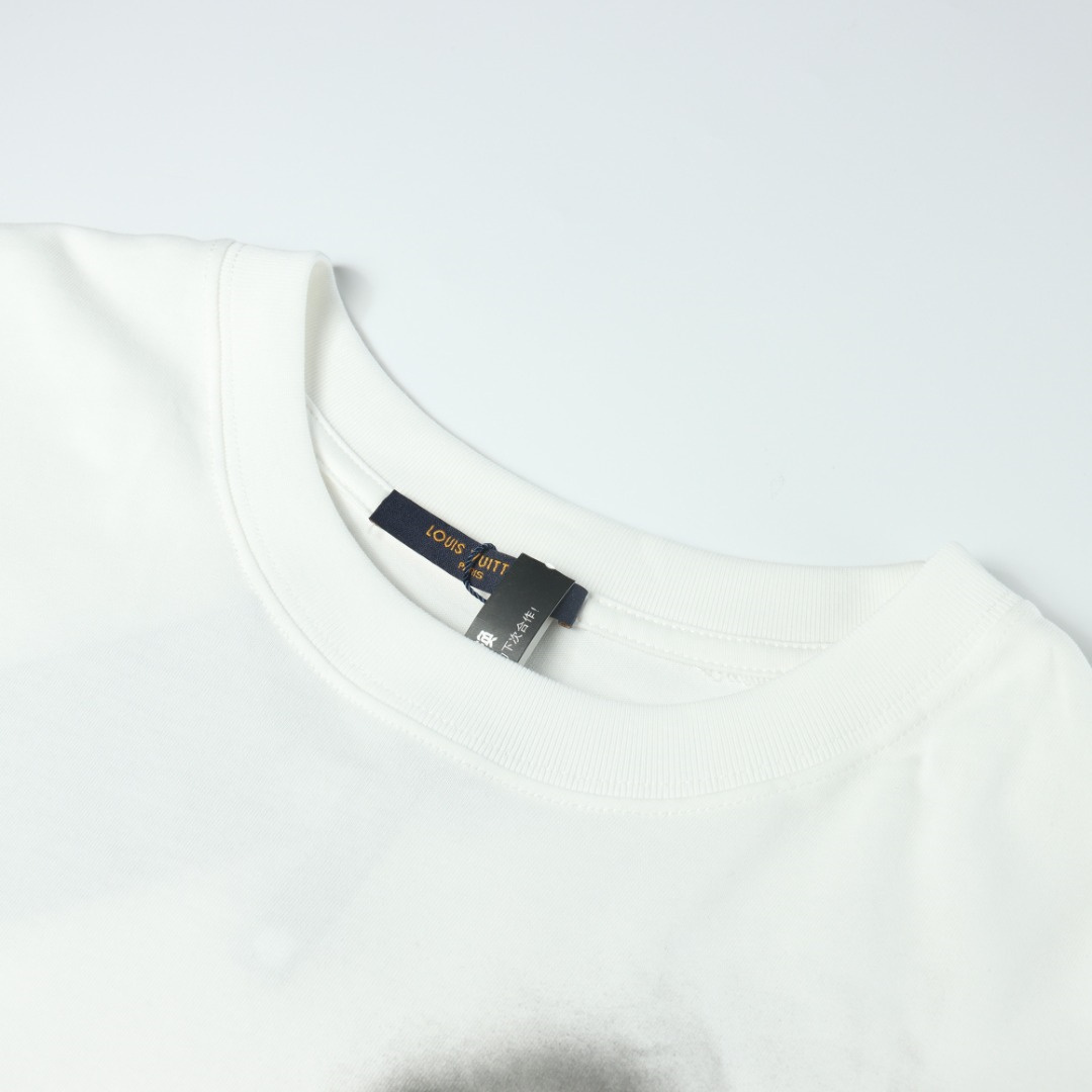 高仿LV*SS24系列1AFR0013手繪刺繡短袖白色