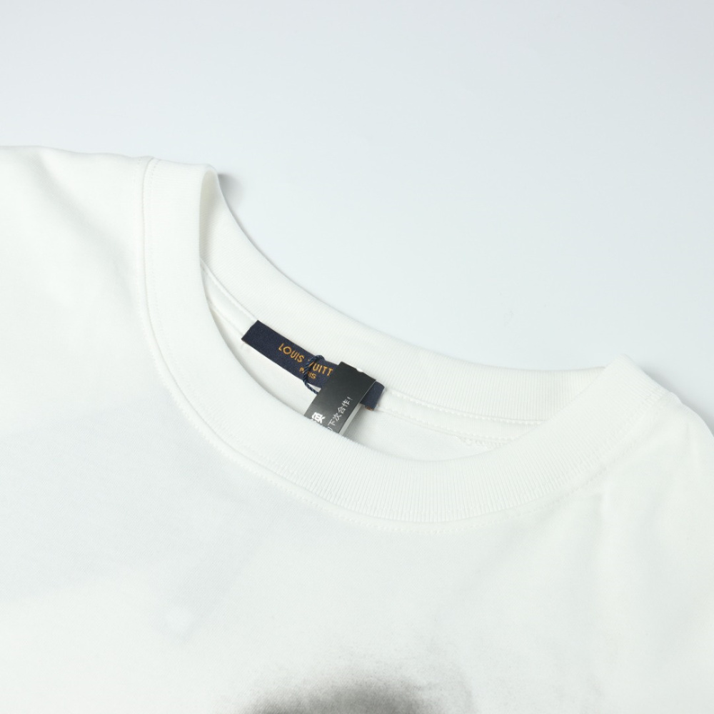 高仿LV*SS24系列1AFR0013手繪刺繡短袖白色