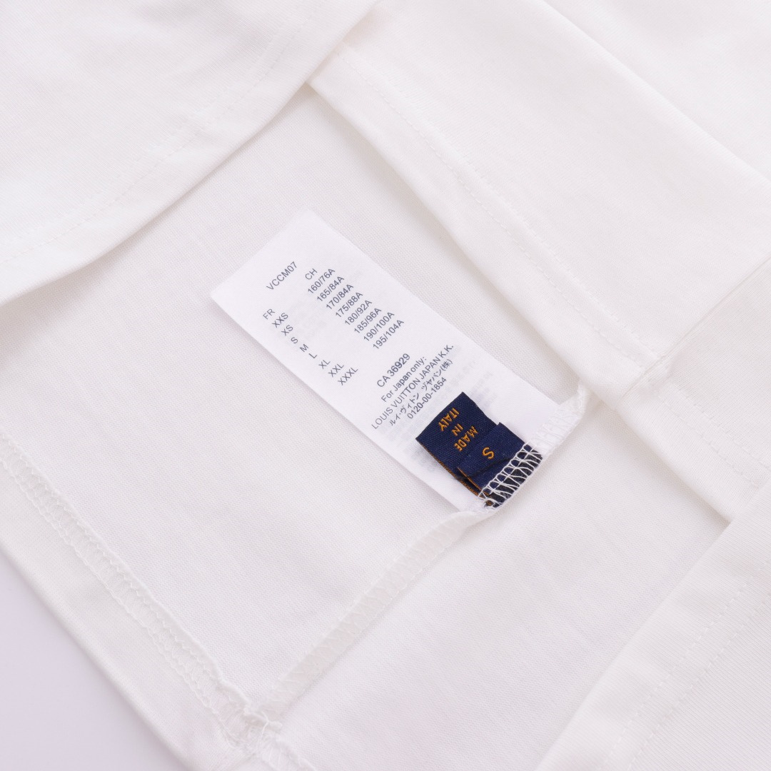 高仿LV*SS24Nigo系列1AFR0023小老虎刺繡T恤白色