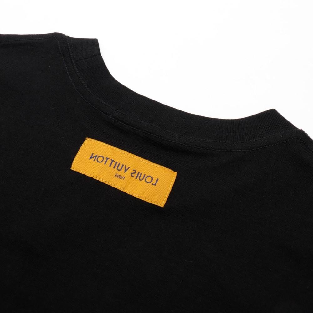 高仿LV*SS24系列1AFR009四葉草刺繡短袖黑色