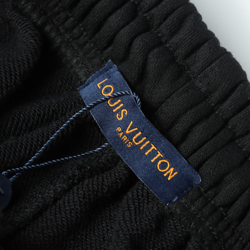 高仿LV*TulerSS24系列1AFIDI花卉刺繡短褲