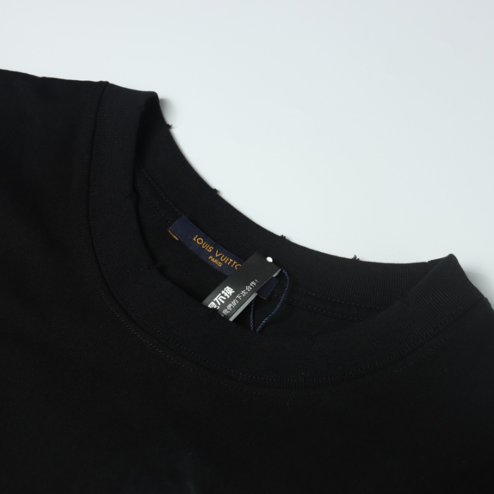 高仿LV*SS24系列1AFR0014手繪刺繡短袖黑色