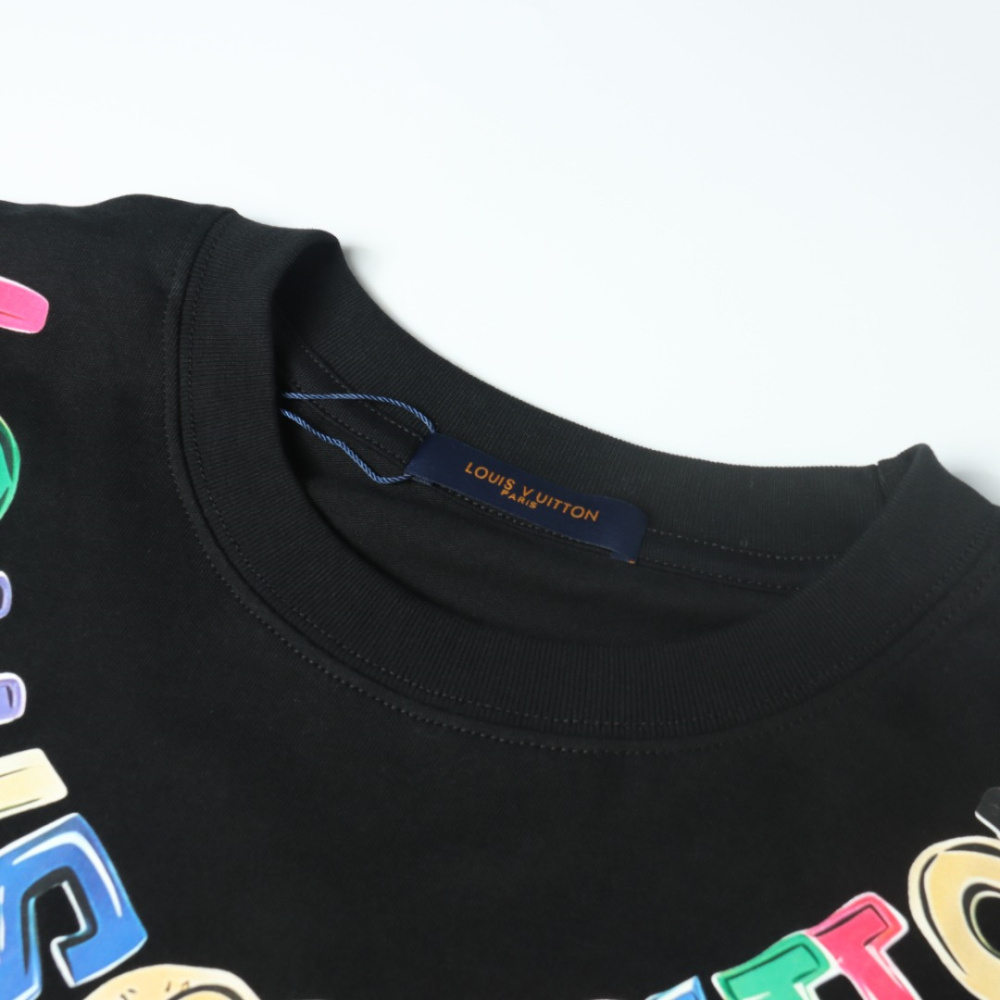 高仿LV*1AFR0026彩色項鏈LOGOT恤黑色