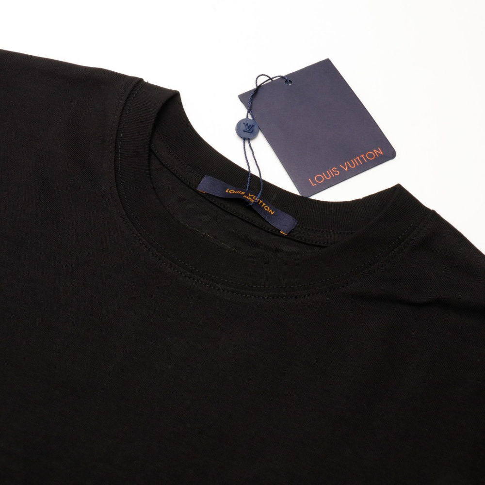 高仿LV*SS24Nigo系列1AFR0024小老虎刺繡T恤黑色