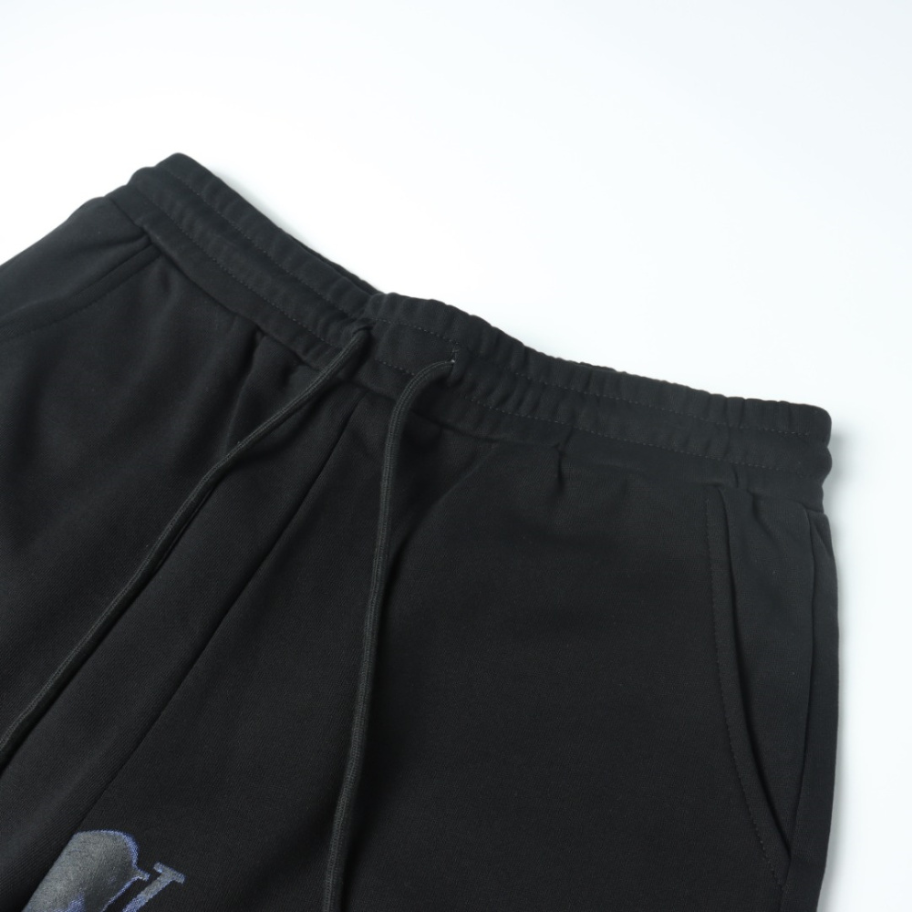 高仿LV*SS23系列1AFR0016渲染印花短褲黑色