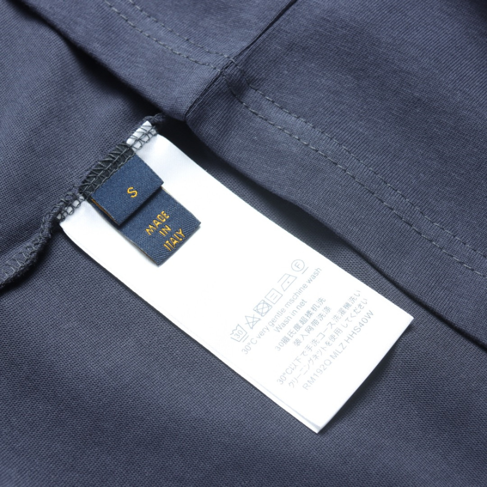 高仿LV*1AFR0030滿印塗層LOGOT恤藏藍