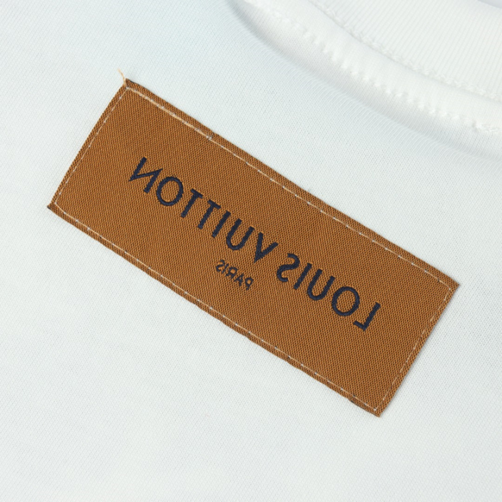高仿LV*1AFR0029滿印塗層LOGOT恤白色
