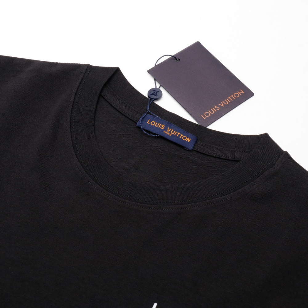 高仿LV*1AFR0035背後小花塗層T恤黑色