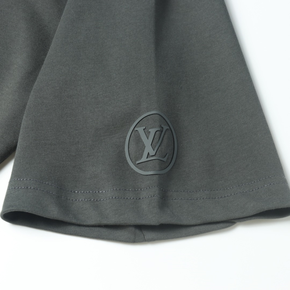 高仿LV*1AFR0046壓膠字母短袖T恤深灰