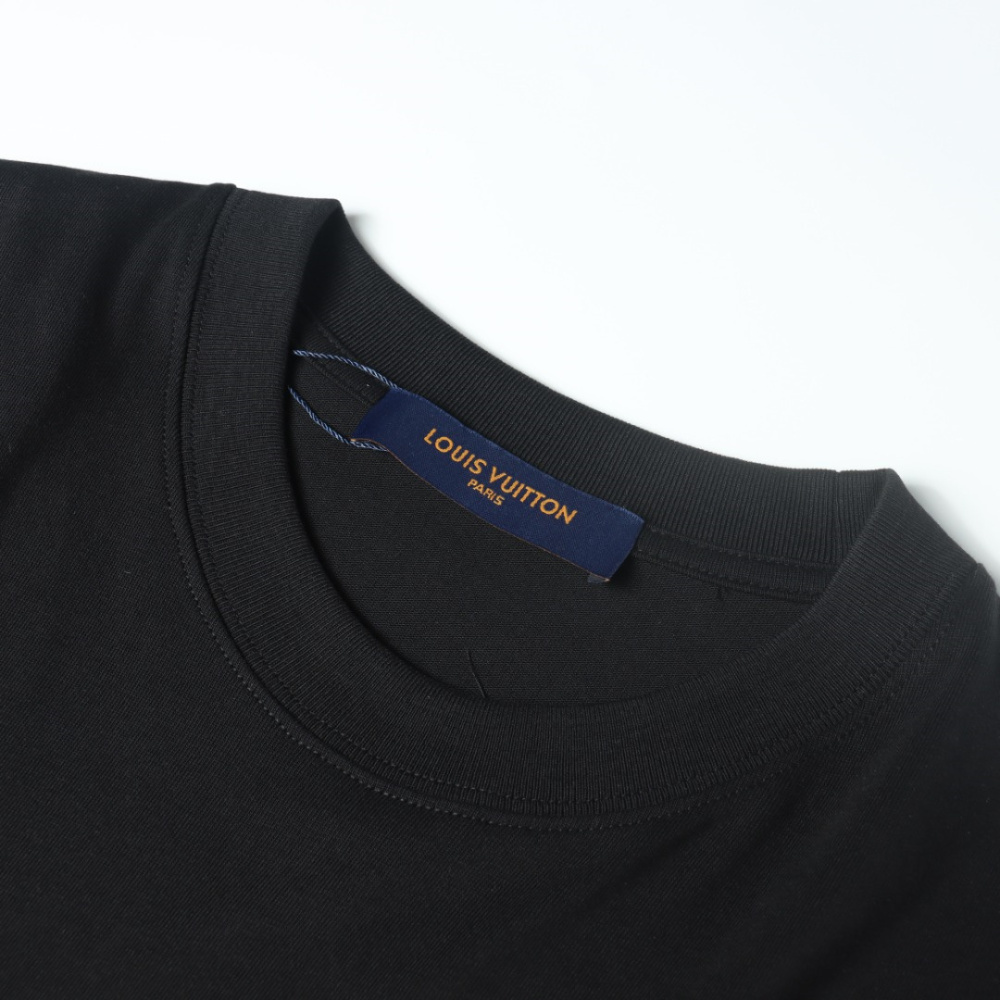 高仿LV*1AFR0051碎墨LOGO短袖T恤黑色