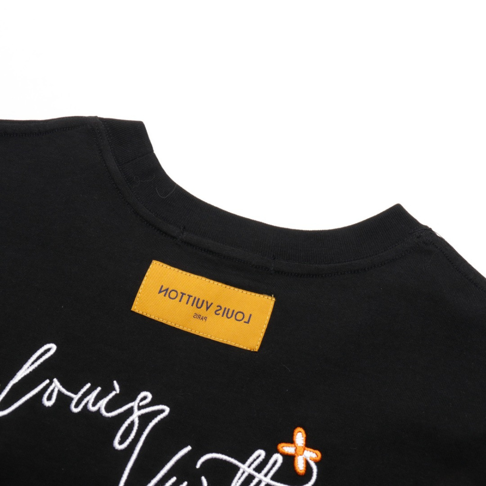 高仿LV*1AFR0059花朵字母刺繡短袖T恤黑色