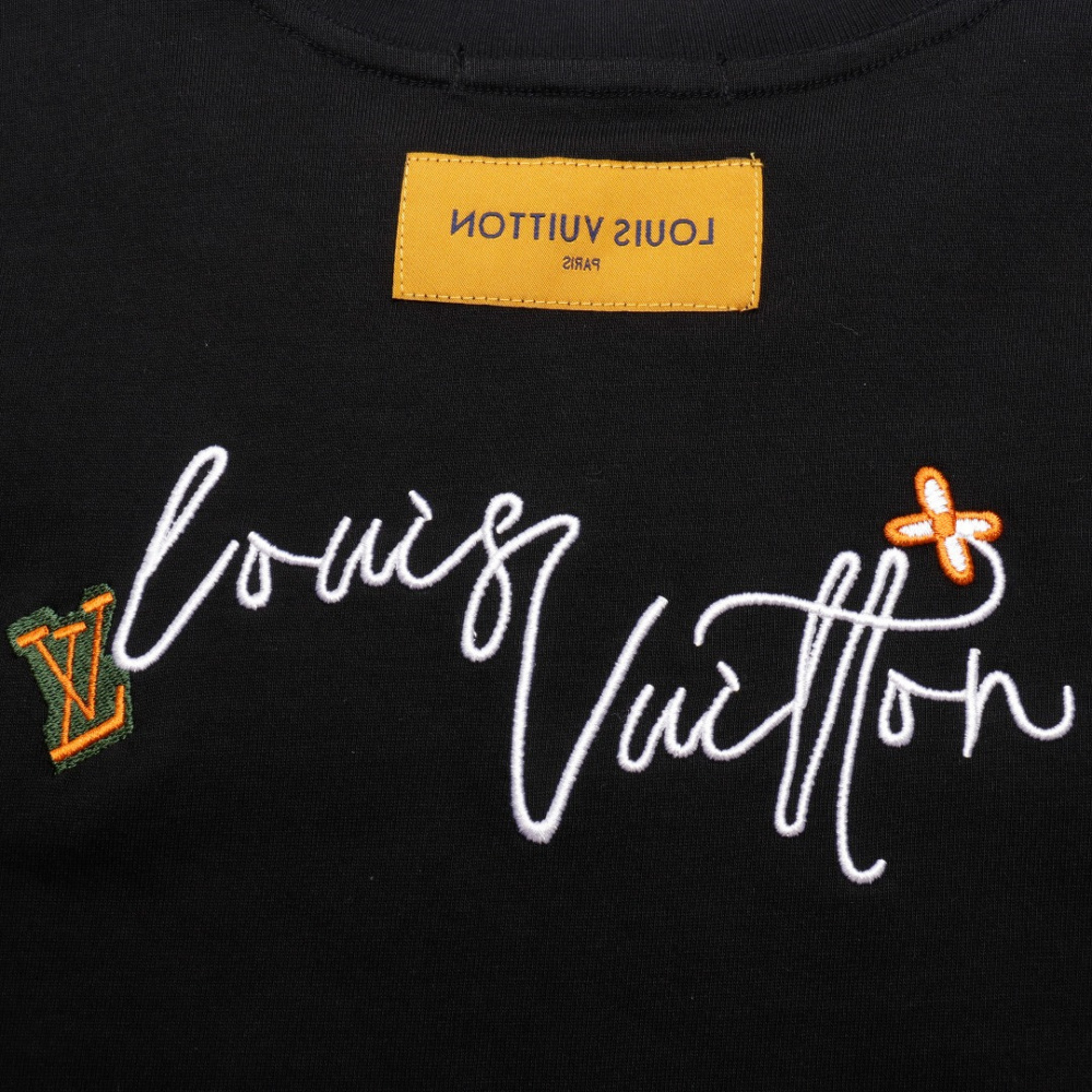 高仿LV*1AFR0059花朵字母刺繡短袖T恤黑色