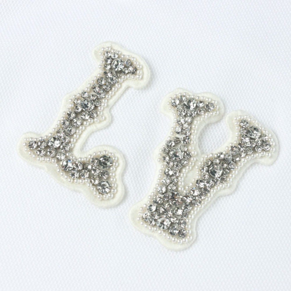 高仿LV*1AFR0069刺繡貼飾POLO衫白色