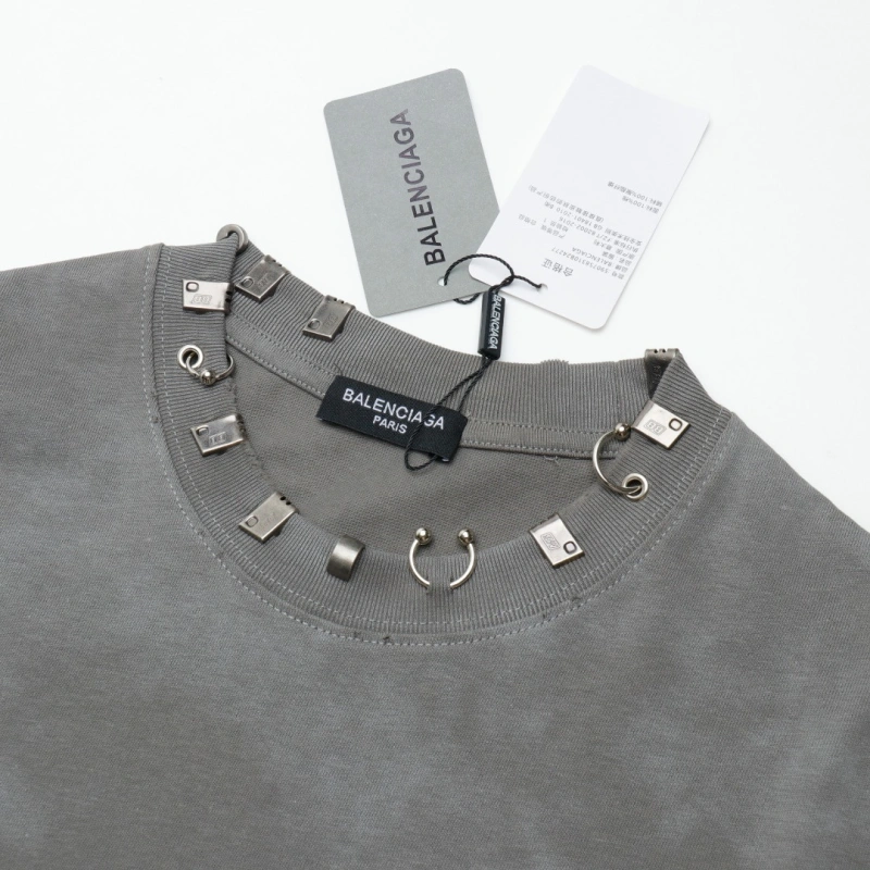高仿Balenciaga*SS23系列761460鉚釘穿刺短袖灰色