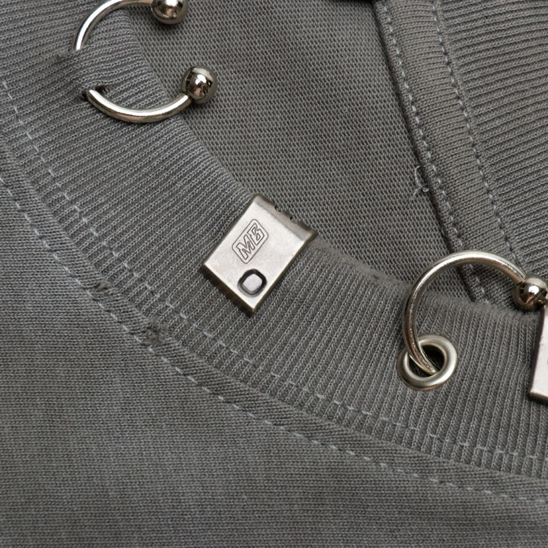 高仿Balenciaga*SS23系列761460鉚釘穿刺短袖灰色