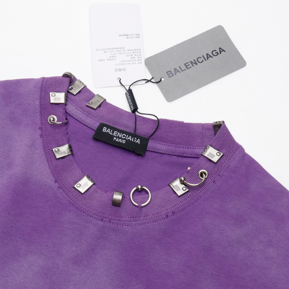 高仿Balenciaga*SS23系列761460鉚釘穿刺短袖紫色