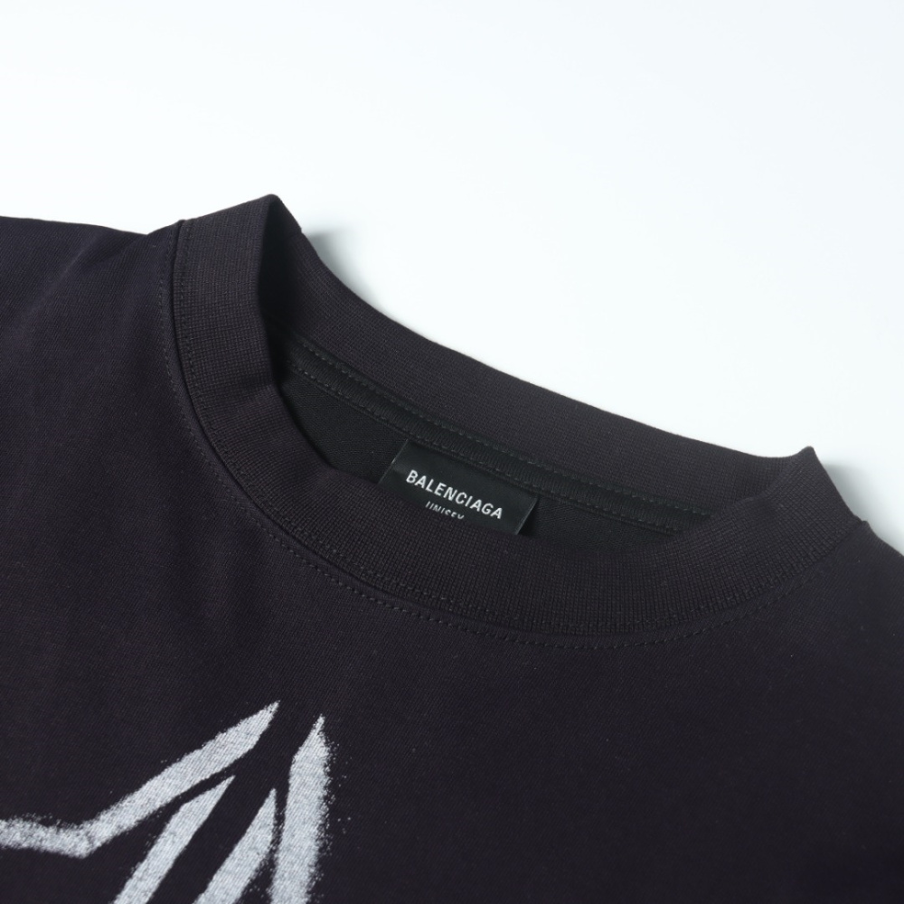 高仿Balenciaga*SS24系列790375裂紋印花T恤黑色