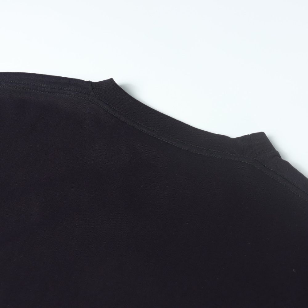 高仿Balenciaga*SS24系列790375裂紋印花T恤黑色