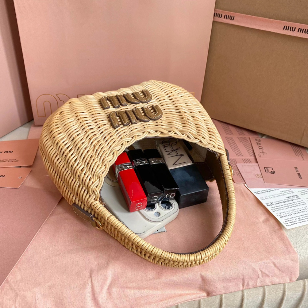 高仿miumiu繆繆*5BC125竹編包菜籃子免檢版