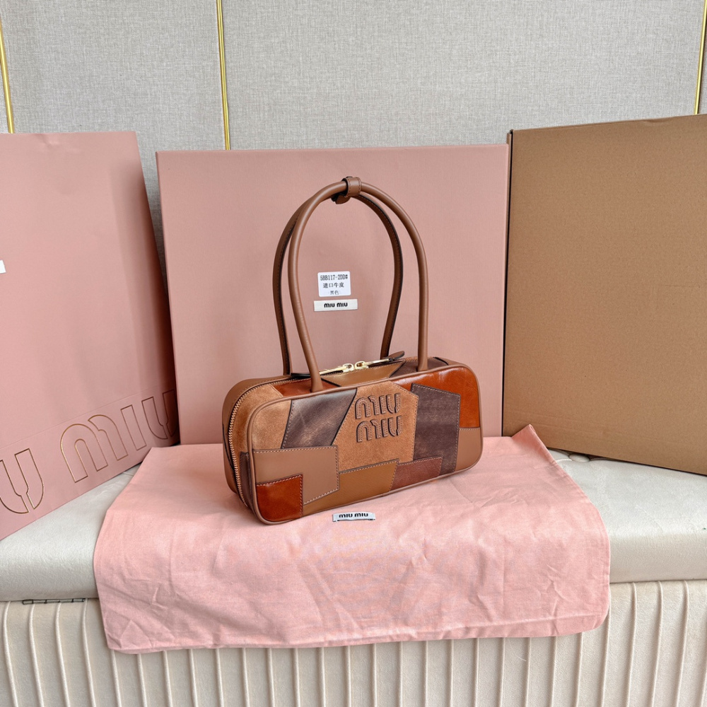 高仿miumiu繆繆*Arcedir系列5BB148幾何圖案保齡球包免檢吧