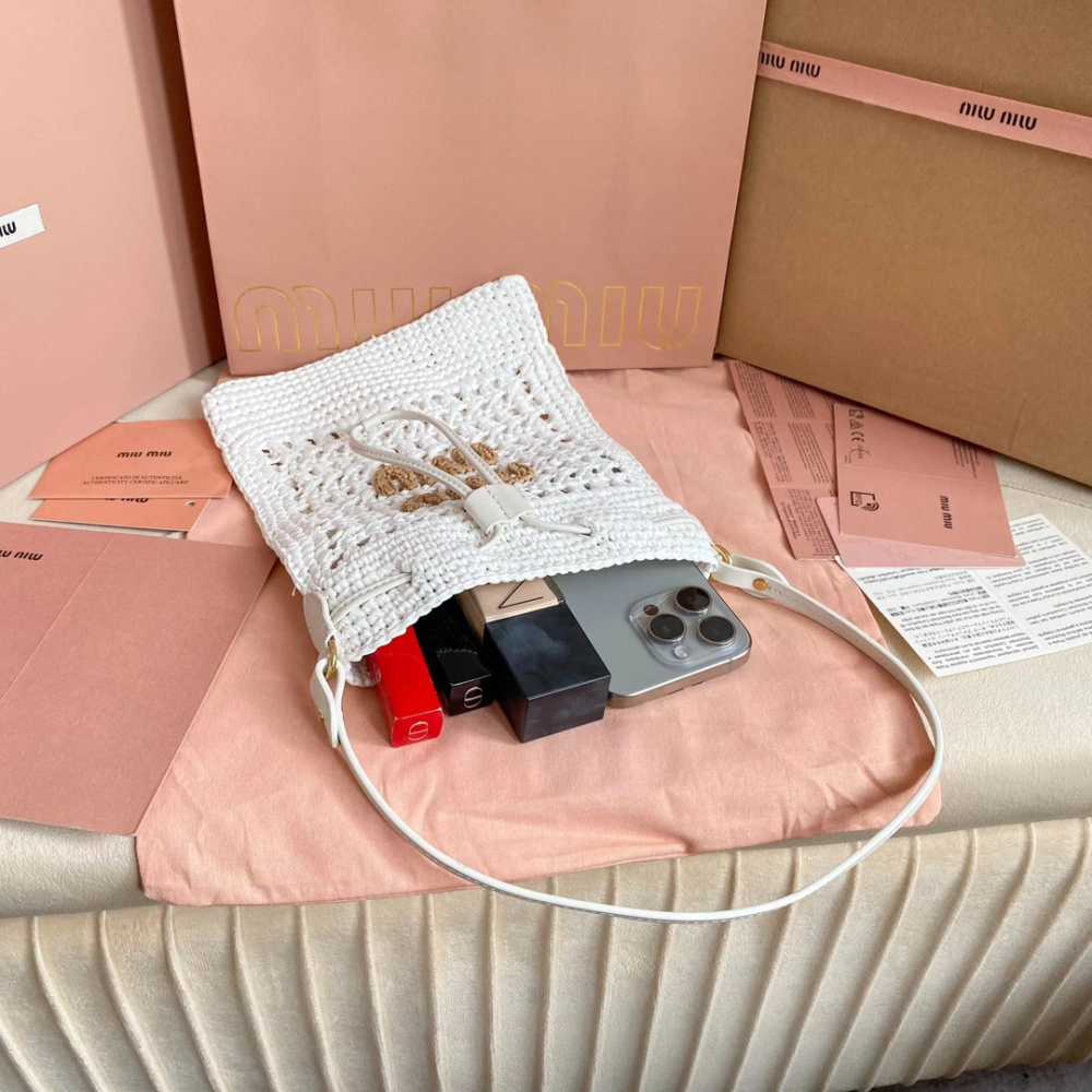 高仿miumiu繆繆*5ND016福袋編織包白色免檢版