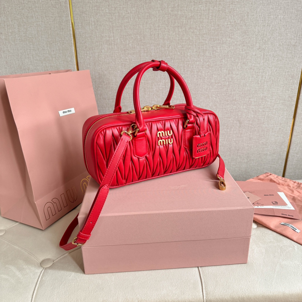 高仿miumiu繆繆*5BB148保齡球包袋紅色免檢版