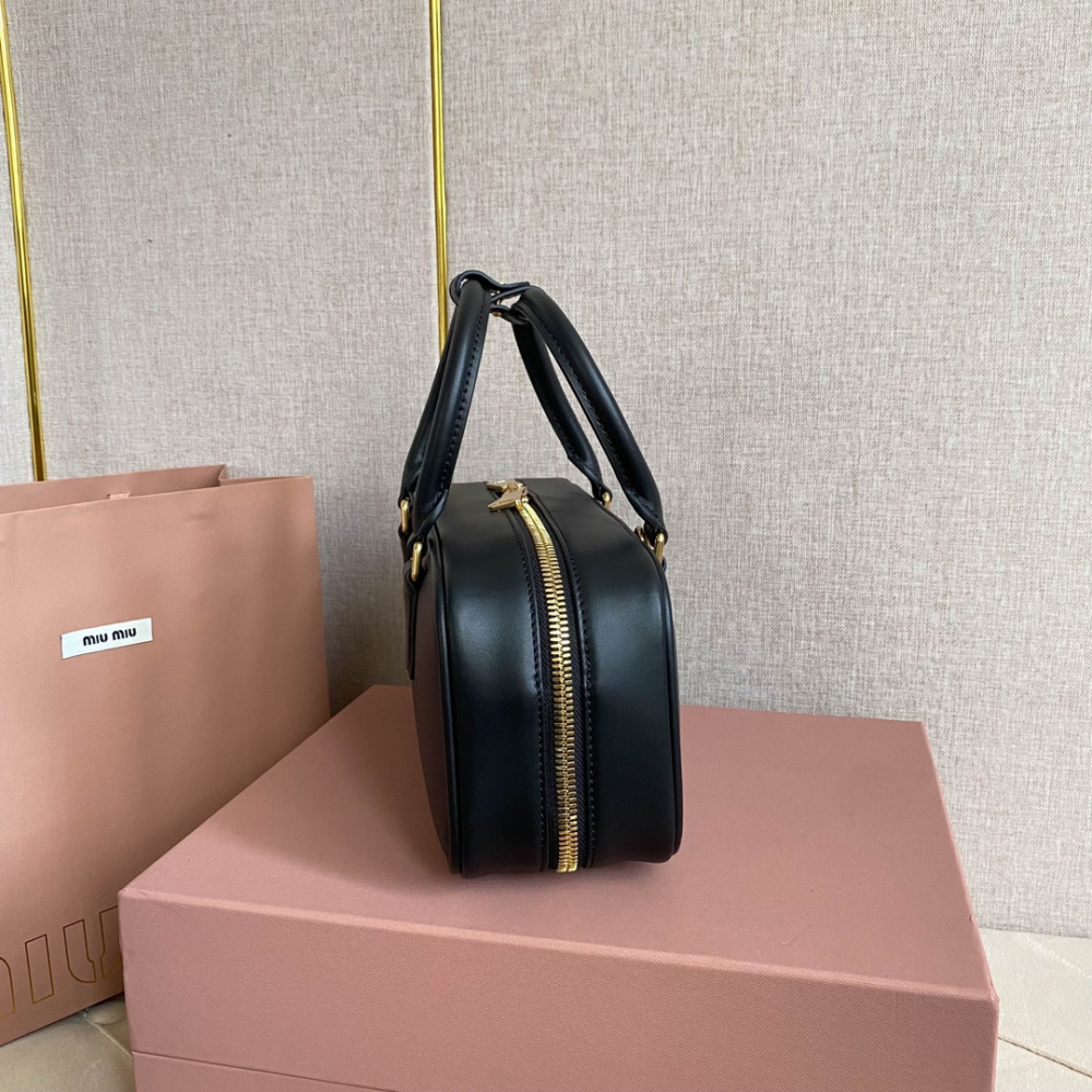 高仿miumiu繆繆*5BB148保齡球包袋黑色免檢版