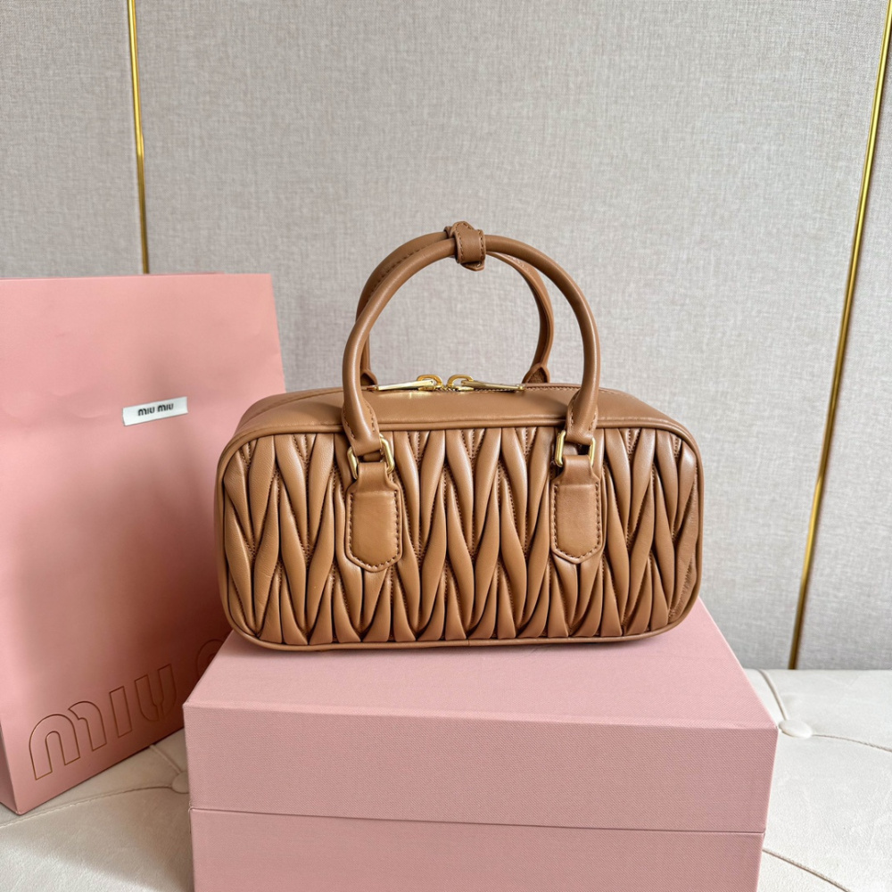 高仿miumiu繆繆*5BB148保齡球包袋焦糖色免檢版